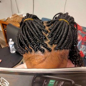 Akwaba Hair Braiding