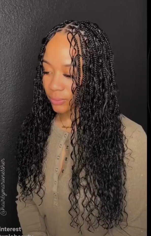 Midback Human Hair Boho Knotless (3.5 Hours)